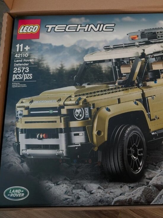 Lego Other - LEGO TECHNIC Land Rover Defender (42110)